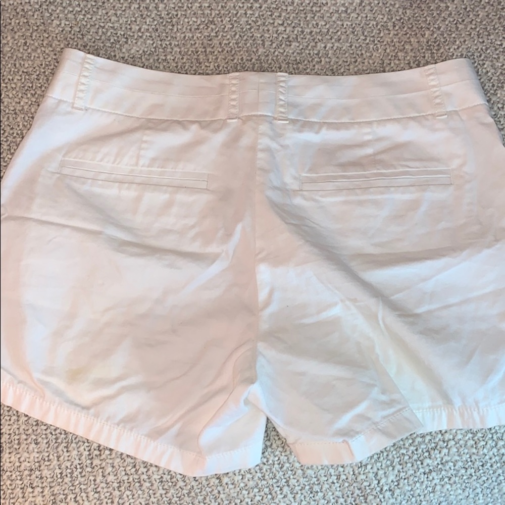 J CREW white shorts!🤍 - Picture 2 of 3